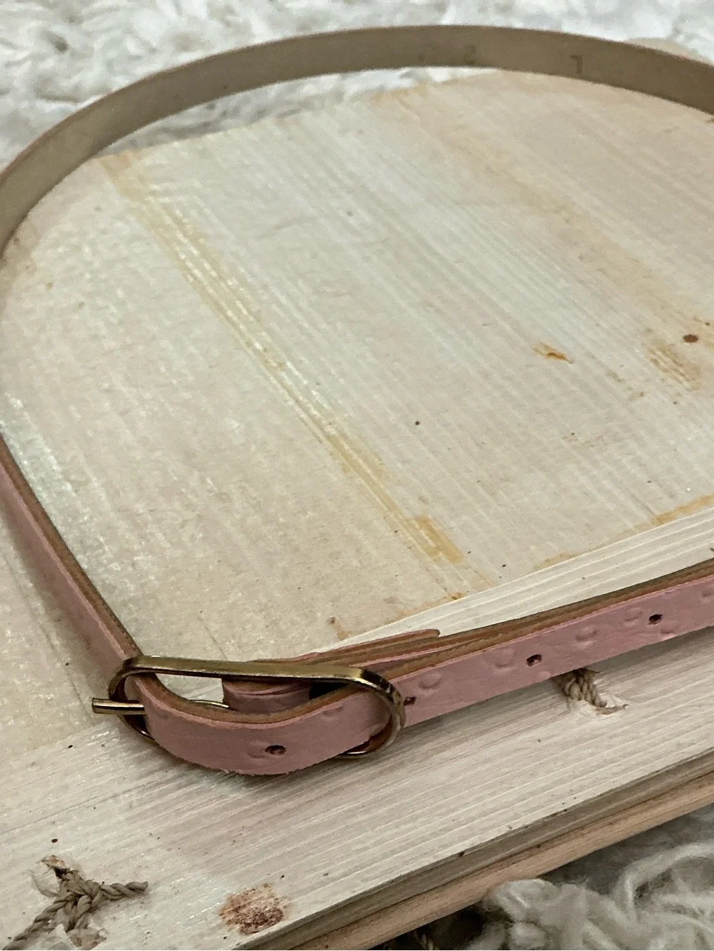 VINTAGE Pastel Pink Slim Ostrich Skin Belt